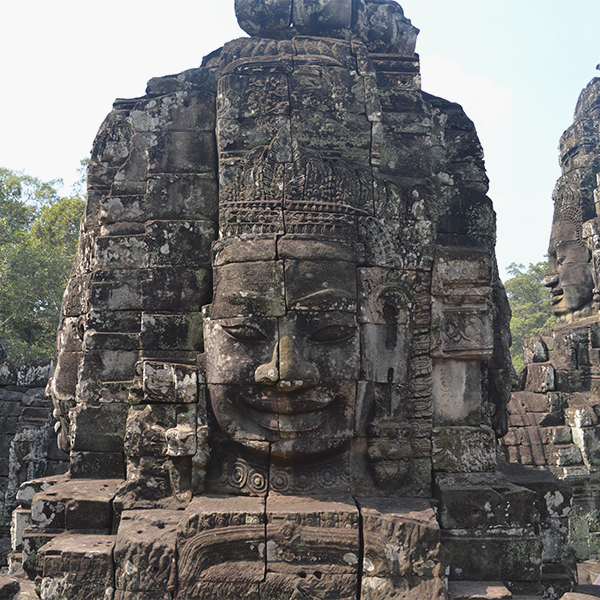 tesoros y ruinas en angkor wat camboya